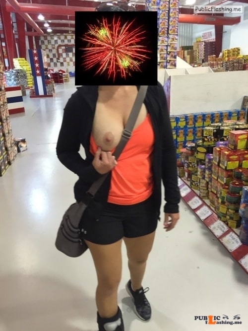 Public flashing photo Photo Public flashing photo Photo Public Flashing