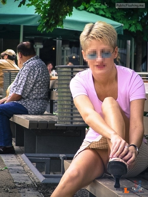No panties aingala: http://ift.tt/28QAaYk pantiesless Public Flashing