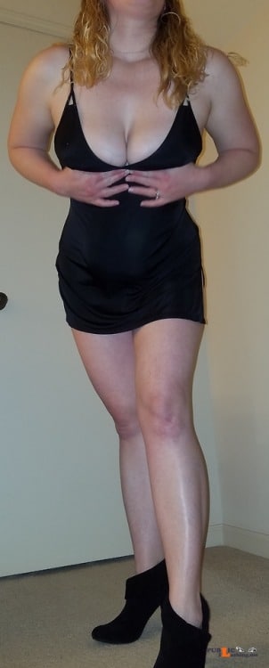 No panties sexysahm: SexySAHM showing ass pantiesless No panties sexysahm: SexySAHM showing ass pantiesless Public Flashing
