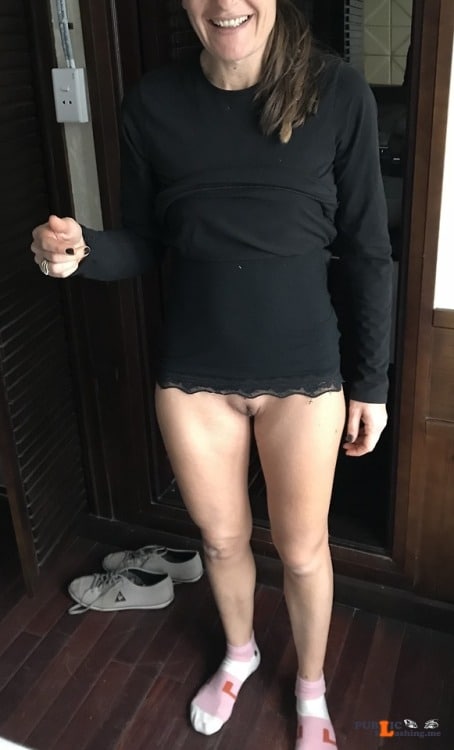 No panties Thanks for the submission @imoretti pantiesless No panties Thanks for the submission @imoretti pantiesless Public Flashing