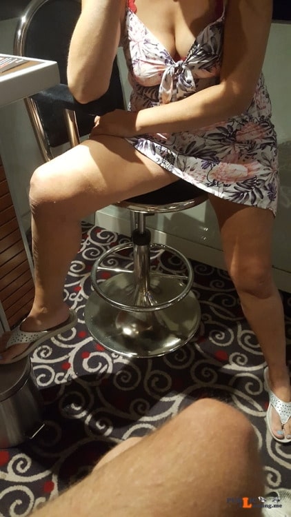 No panties Photo pantiesless No panties Photo pantiesless Public Flashing
