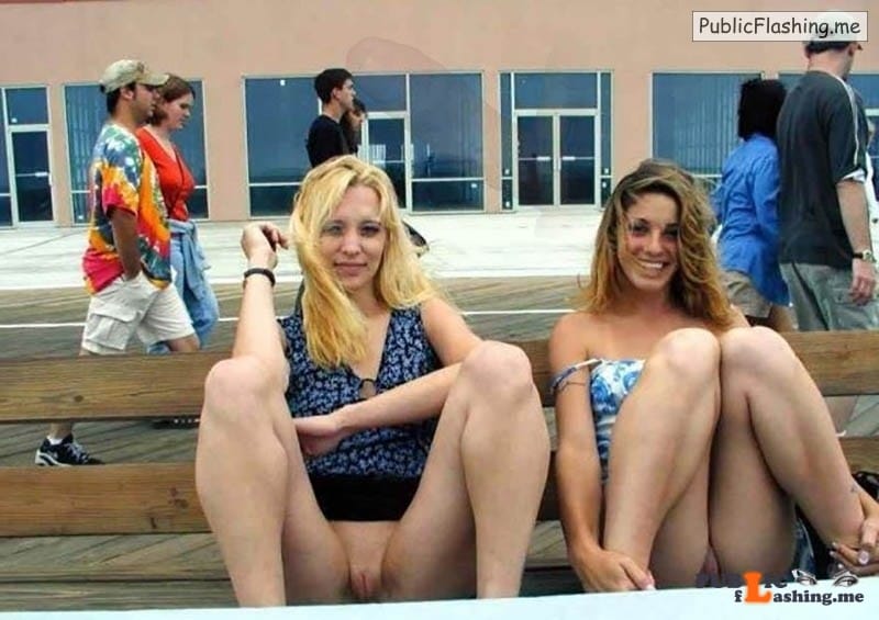 College girls pics flashing pussies public bench