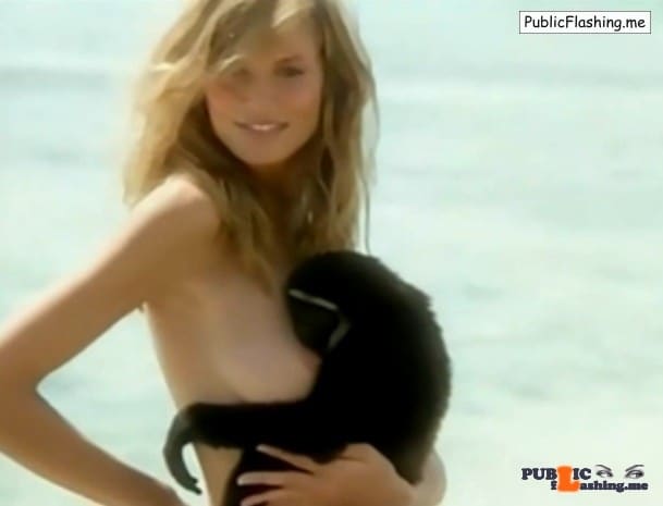 Teen vids Teen Public Flashing Videos Public Flashing Photo Feed Nipple slip vids Nipple slip : Nipple slip video of Heidi Klum on photoshooting from the days when she was a teen blonde. While she was posing to the camera with some towel over her top, her nipple became a little bit naught. An accidental nip...