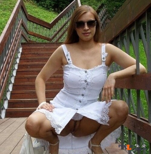 loveupskirt82: HOT UPSKIRT flashing in public picture