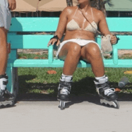 Tanned slut in rollers resting on public bench pantiesless