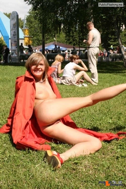 Public Flashing Photo Feed : Public flashing photo real-amateurs-exposed: Hot blonde flashes her nude body… Click…