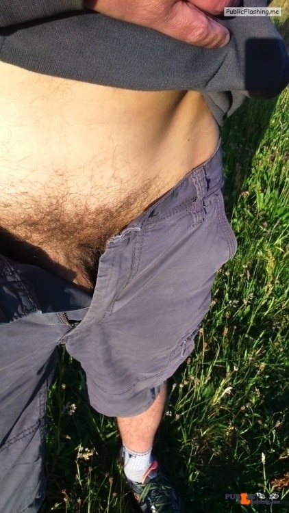 Public Flashing Photo Feed : No panties Who else likes to take outdoor pics when the weather is so nice? pantiesless