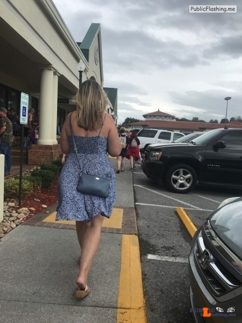 Public Flashing Photo Feed : No panties fatherxxx: Just out shopping while on a vacation. pantiesless