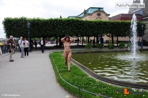 Public nudity photo escale-en-utopie: On lui avait répété des dizaines de fois qu’il…