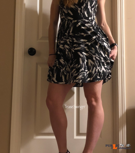 No panties teaseswinger: Night out for the work Christmas party, no… pantiesless