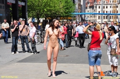 Public Flashing Photo Feed : Public nudity photo nakedwomenoutdoors:For more hot public nudity pictures, Please…