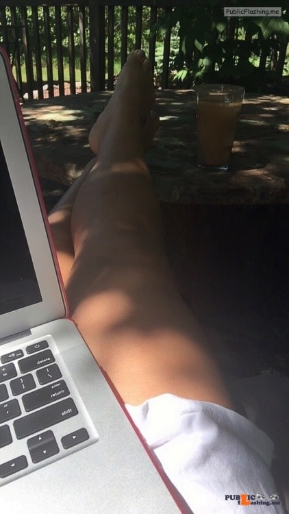 Public Flashing Photo Feed : No panties shortsweet-n-sassy: Relaxing out on the deck, don’t you wish… pantiesless