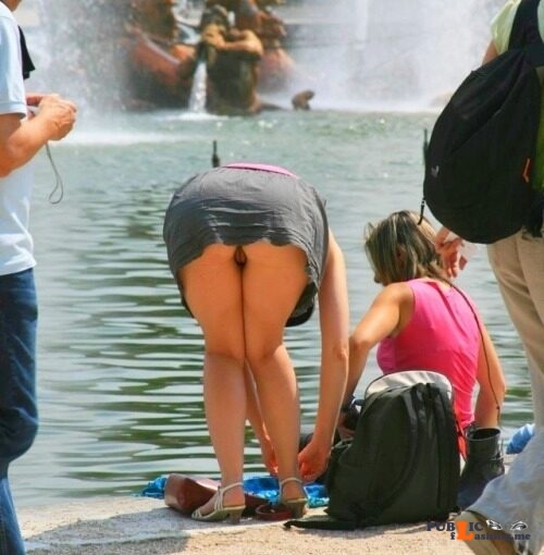 Public flashing photo pantyless-upskirt-love:Fountain upskirt oops