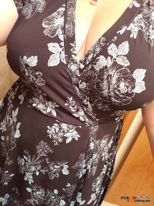 Public Flashing Photo Feed : No panties voodoopussy1000: Got a new dress, what do we think bra or no… pantiesless
