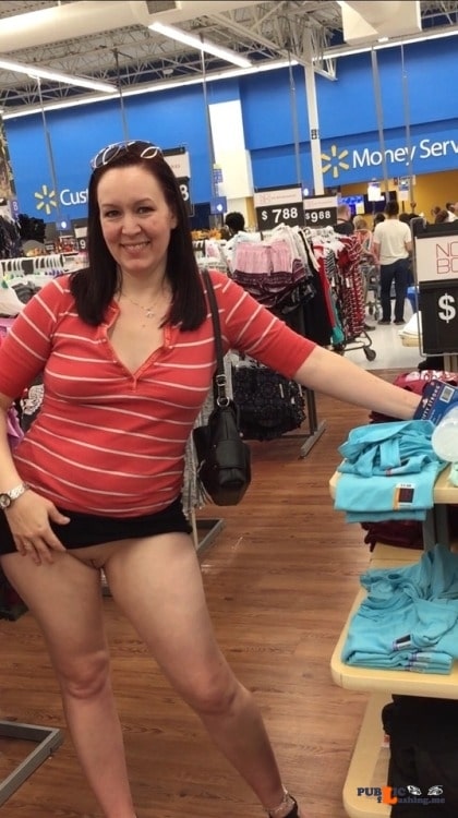 No panties Photo pantiesless