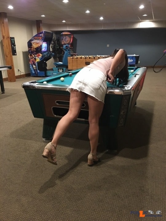 Public Flashing Photo Feed : No panties tlomles: How do you play this game? Commando pool pantiesless