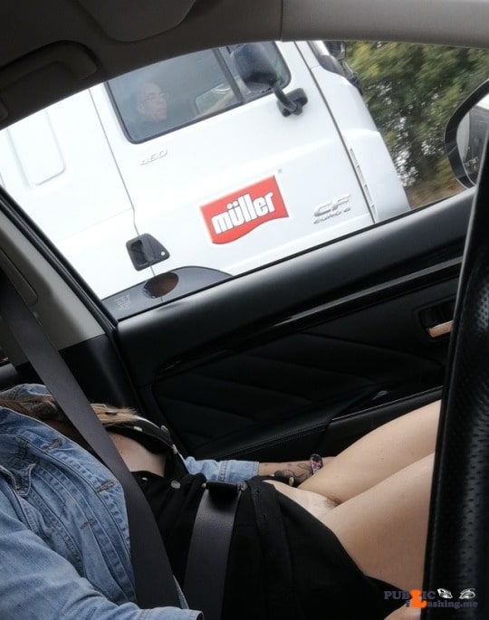 Public Flashing Photo Feed : No panties richaz69: A trucker having a good look pantiesless