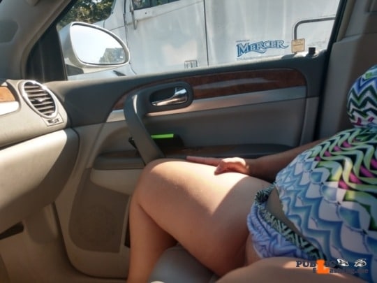 Public Flashing Photo Feed : No panties allaboutthefun32: This driver was rather appreciative of the view ? pantiesless