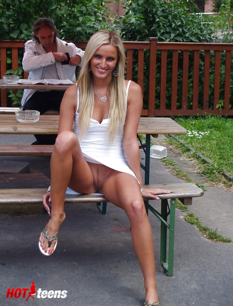 Never a Dull Day with the Flashing Babes on Hot Teens Public Flashing